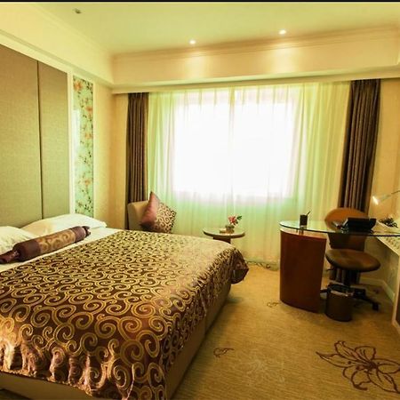 Beijing Zhongyu Century Grand Hotel Exterior photo
