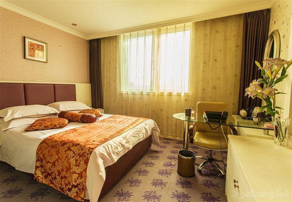 Beijing Zhongyu Century Grand Hotel Exterior photo